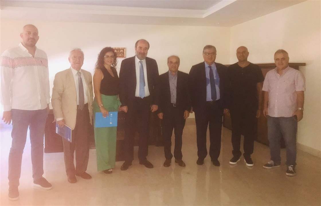 كلاّس استقبل الوزير موسى والنائب عقيص ونقابة المعالجين الفيزيائيين