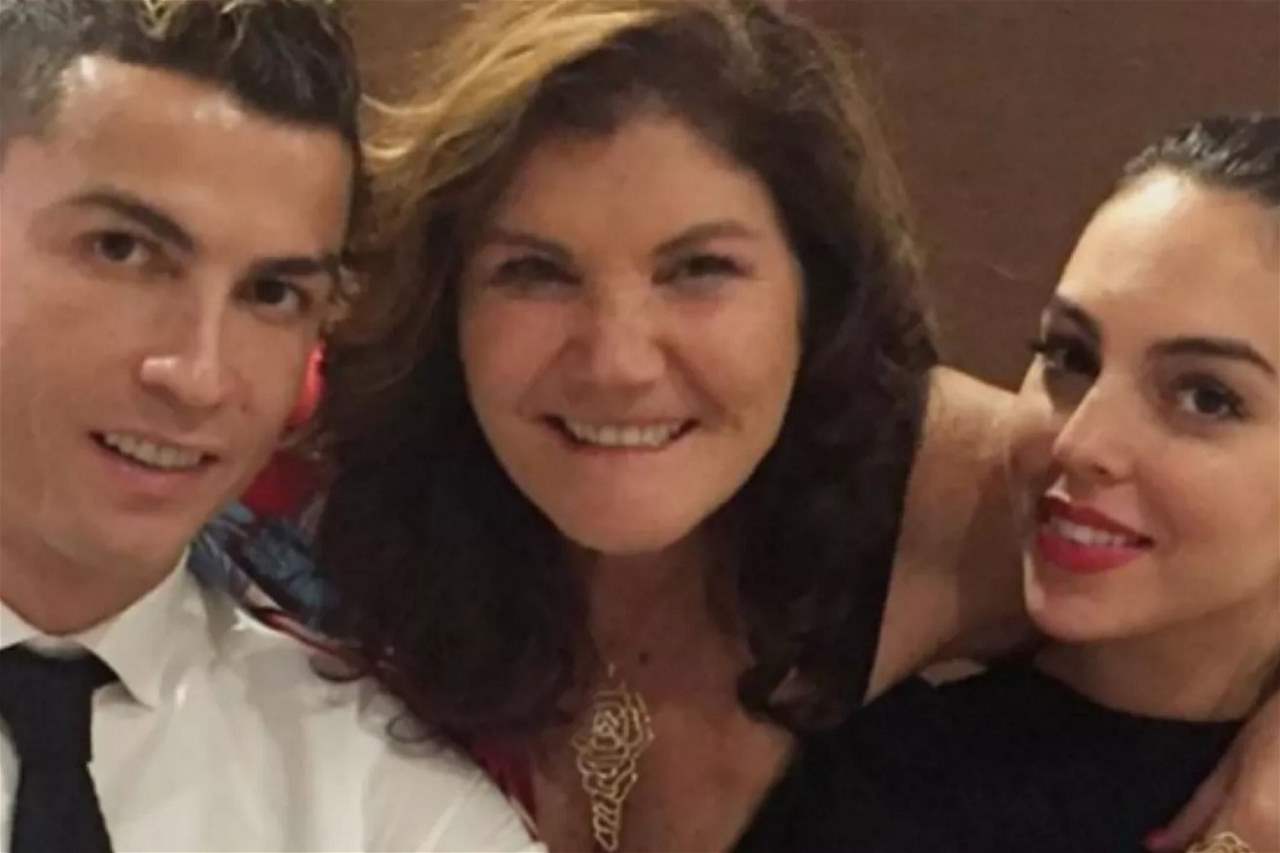 النار تحت الرماد بين جورجينا وعائلة رونالدو