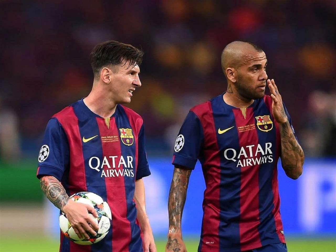 هذا ما فعله ليونيل ميسي وداني ألفيش لمساعدة إمرأة في السجن 