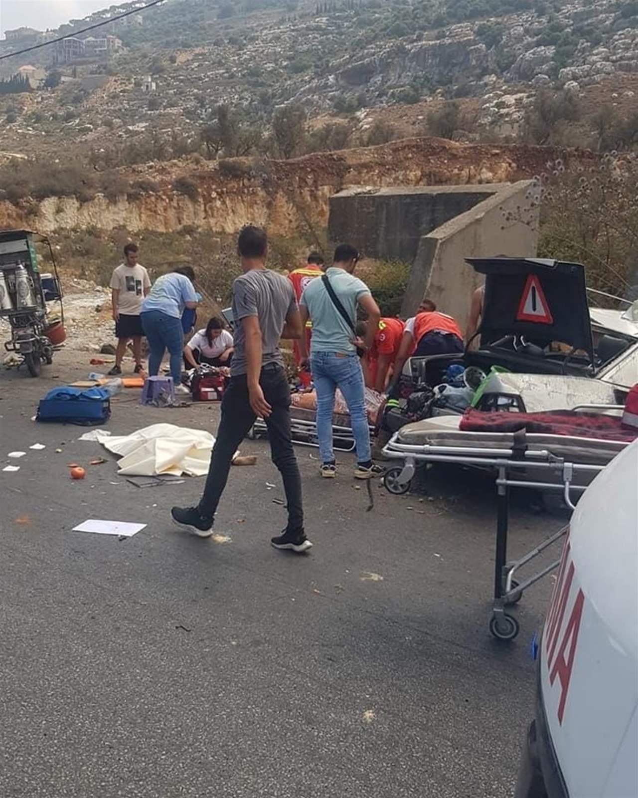 بالصور- حادث سير مروع على اوتوستراد القلمون ووقوع ضحايا