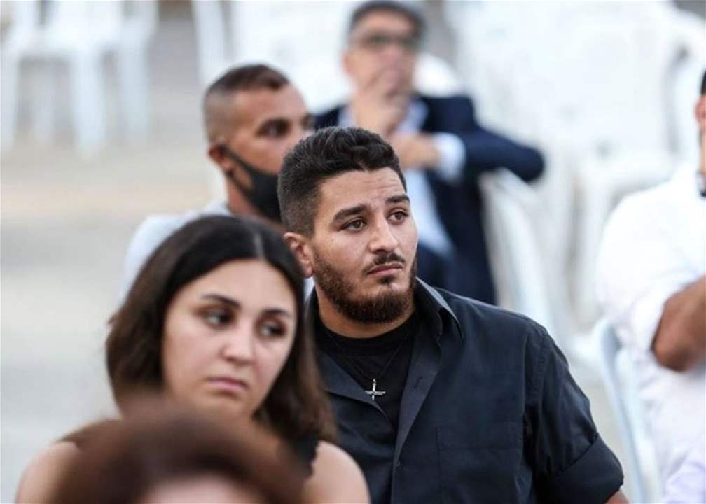 بالفيديو – وليام نون يوّضح حقيقة بيان أهالي شهداء المرفأ الذي استهدف حفلة عمرو دياب في البيال  