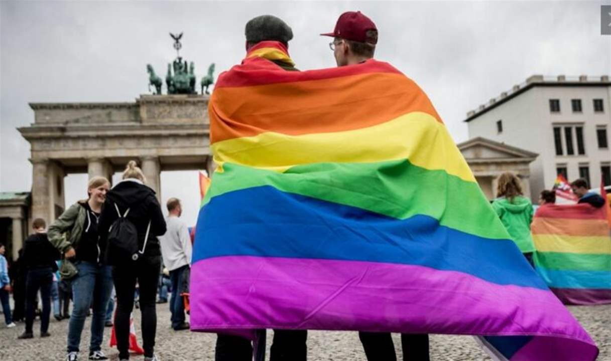 الحكومة الألمانية تسهّل المسار القانوني على الراغبين بتغيير جنسهم 