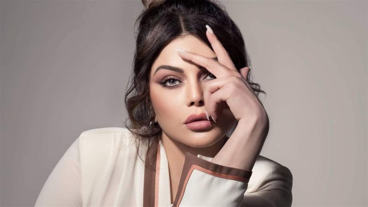 الجمهور المصري يحاصر هيفاء وهبي وهكذا تصرفت