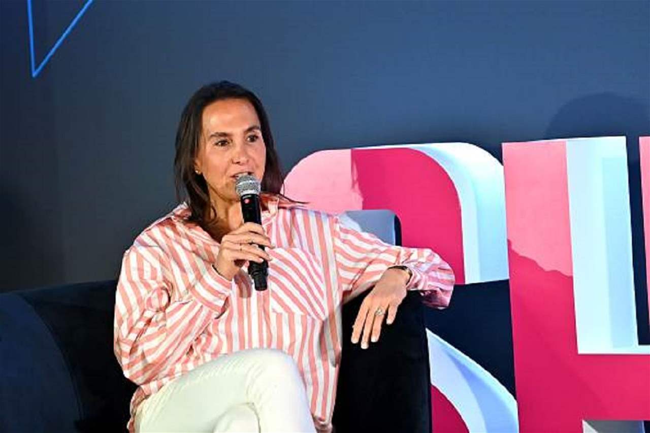 فضيحة التنس .. نجمة تونس تعرّضت للاغتصاب 3 سنوات وهي طفلة !!