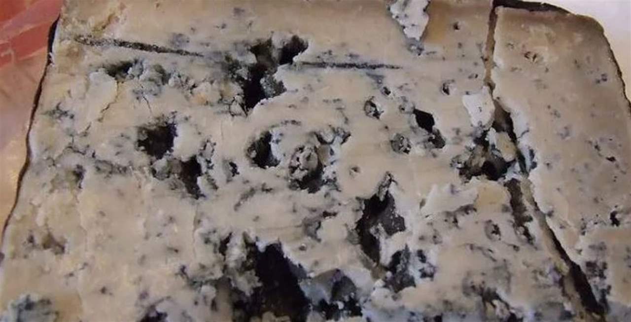 تنضج في الكهوف.. تعرف على سعر أغلى قطعة جبن بالعالم