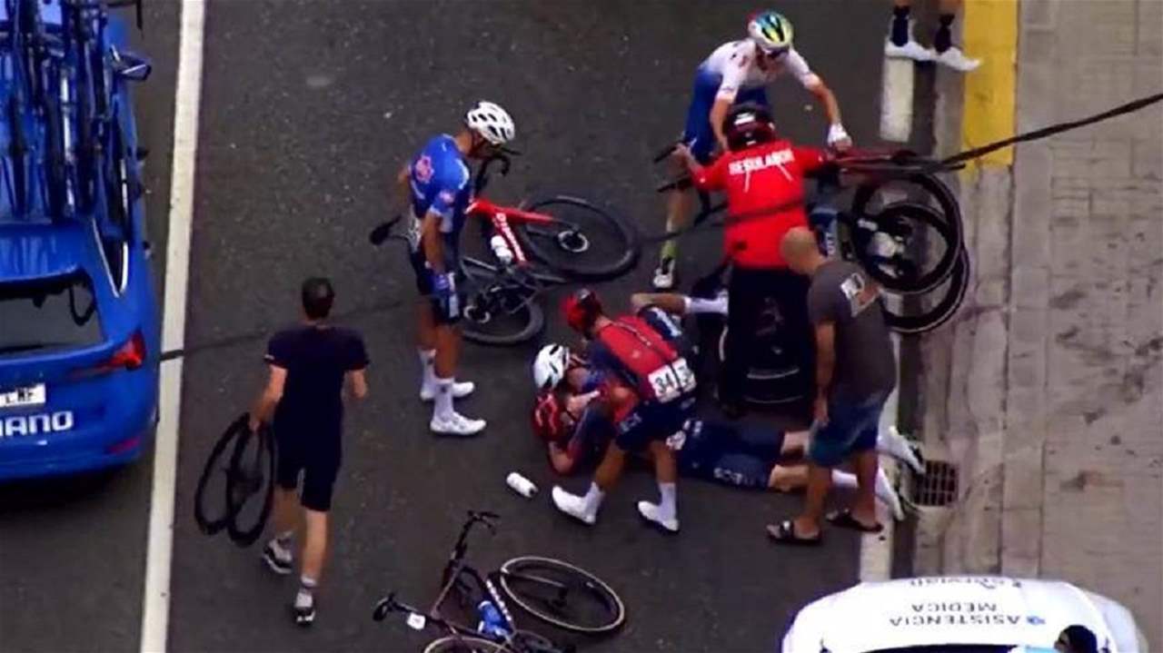 فيديو - نجاة درّاج من الموت بعدما داسه منافسوه !!