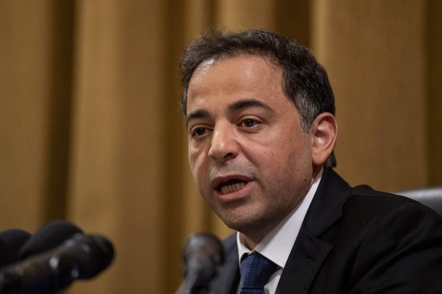 الجمهورية: منصوري سيبقى في السعودية ليومين إضافيين لعقد لقاءات مع شخصيات استثمارية عربية 