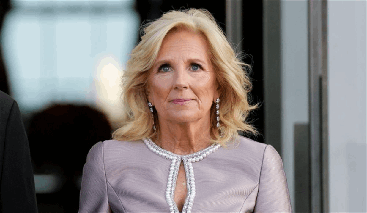 السيدة الاولى مصابة بفيروس كورونا 