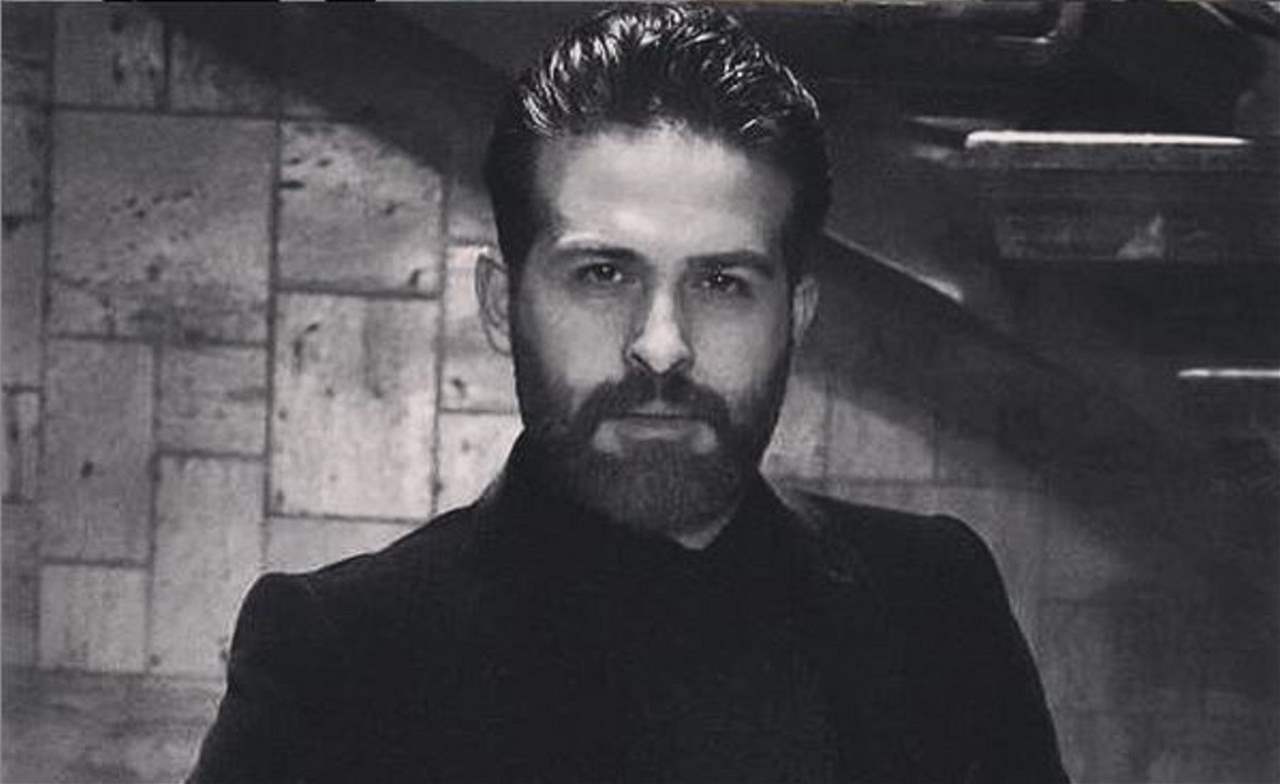 محمود نصر يكشف سرا مؤثرا عن السلسلة التي يضعها دائما 