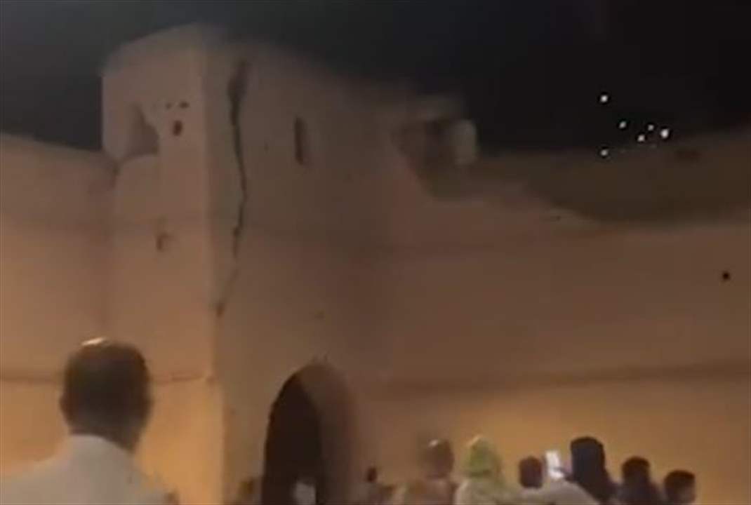 بالفيديو - انهيار جزئي لأسوار مدينة مراكش التاريخية بسبب الزلزال 