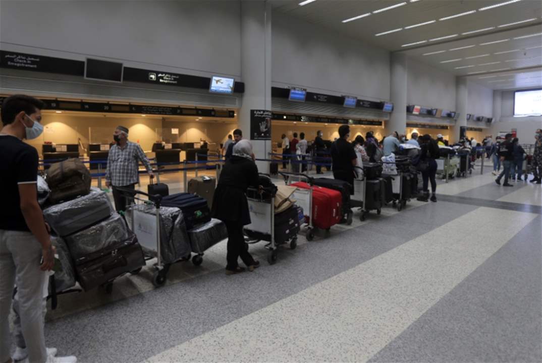 بالفيديو - زحمة في مطار بيروت على خط المغادرين 
