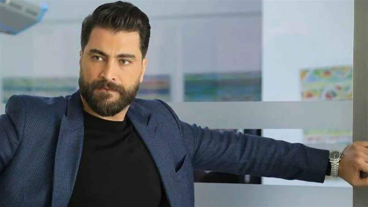 معتصم النهار يفاجئ متابعيه بغنائه باللغة التركية 