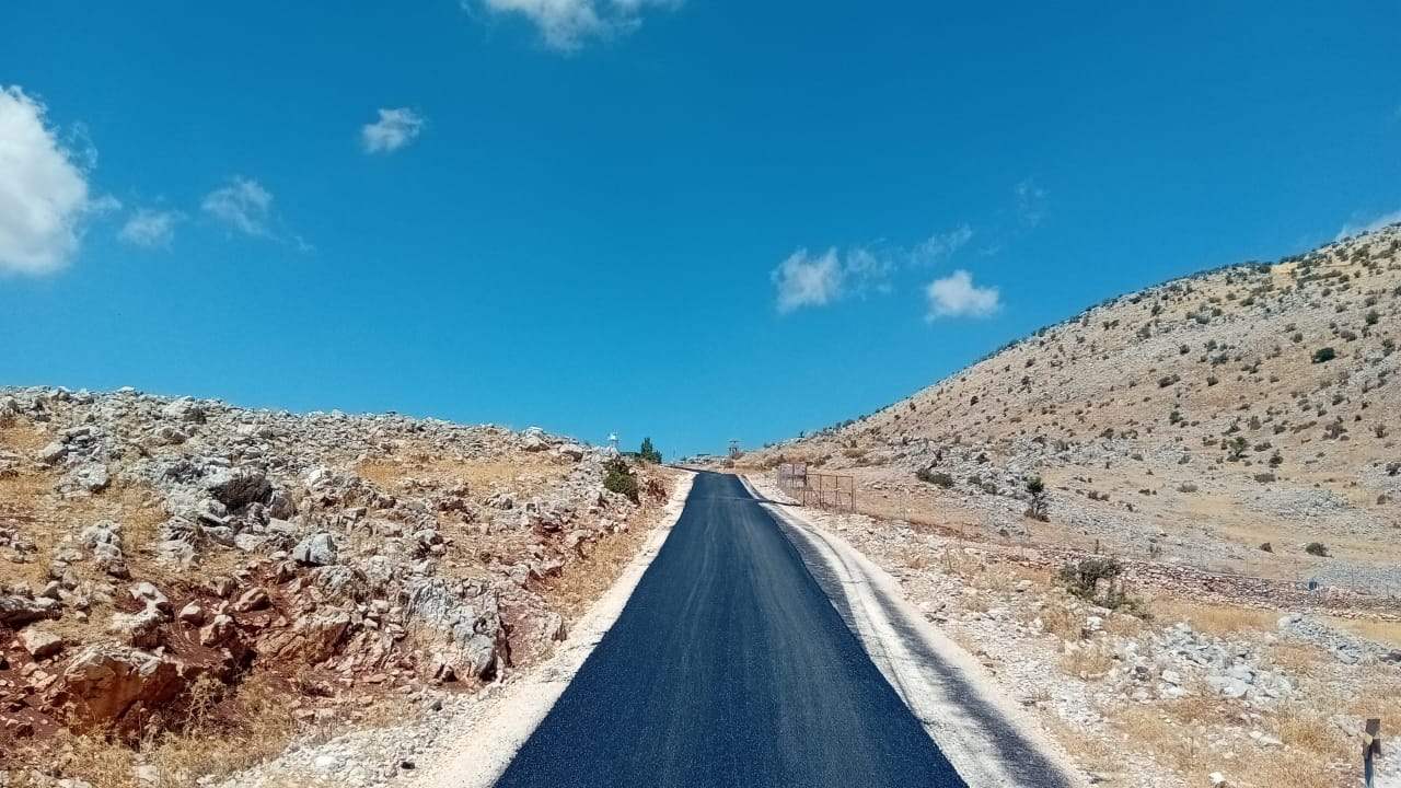 وزير الأشغال أعلن انتهاء أعمال تعبيد طريق البداية في كفرشوبا: "14 يوماً كانت كفيلة بجعلها مهيأة لخدمة المواطن"