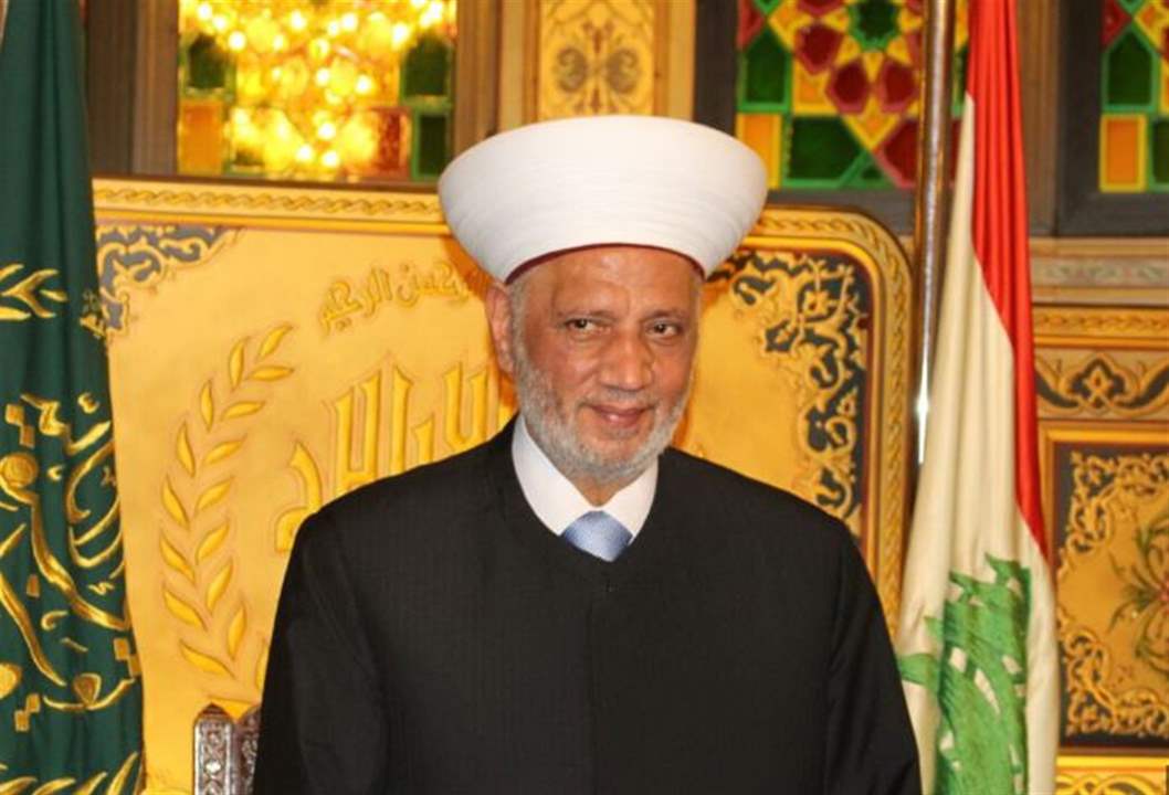 نداء الوطن : المفتي دريان وسيط الخلاف بين المولوي وعثمان وهذا ما حصل... 