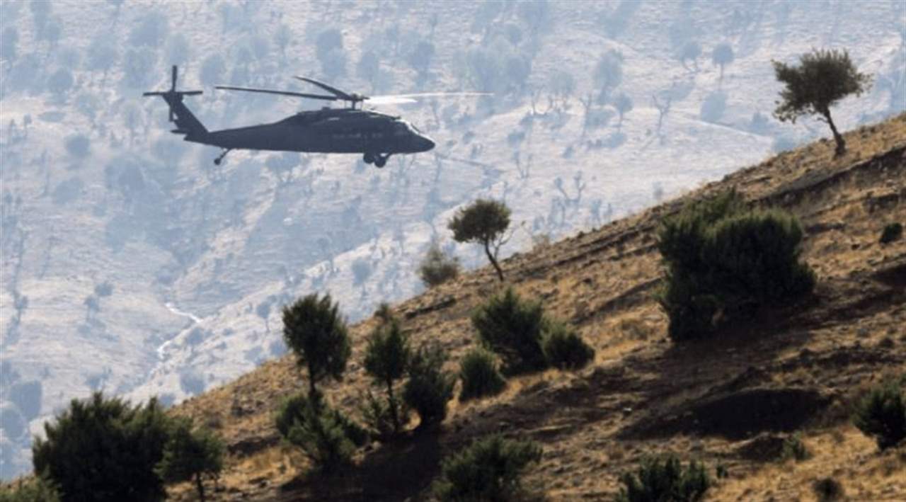 بالصور - سقوط مروحية تركية في إزمير 