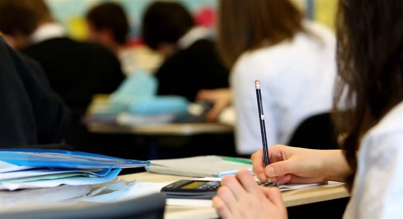 "سرطان ينتشر".. معضلة كبيرة تواجه المدارس البريطانية