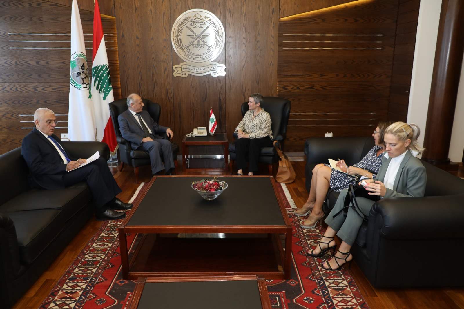 وزير الدفاع: الاتحاد الاوروبي ملتزم تجاه لبنان وشعبه وصولاً إلى طريق التعافي