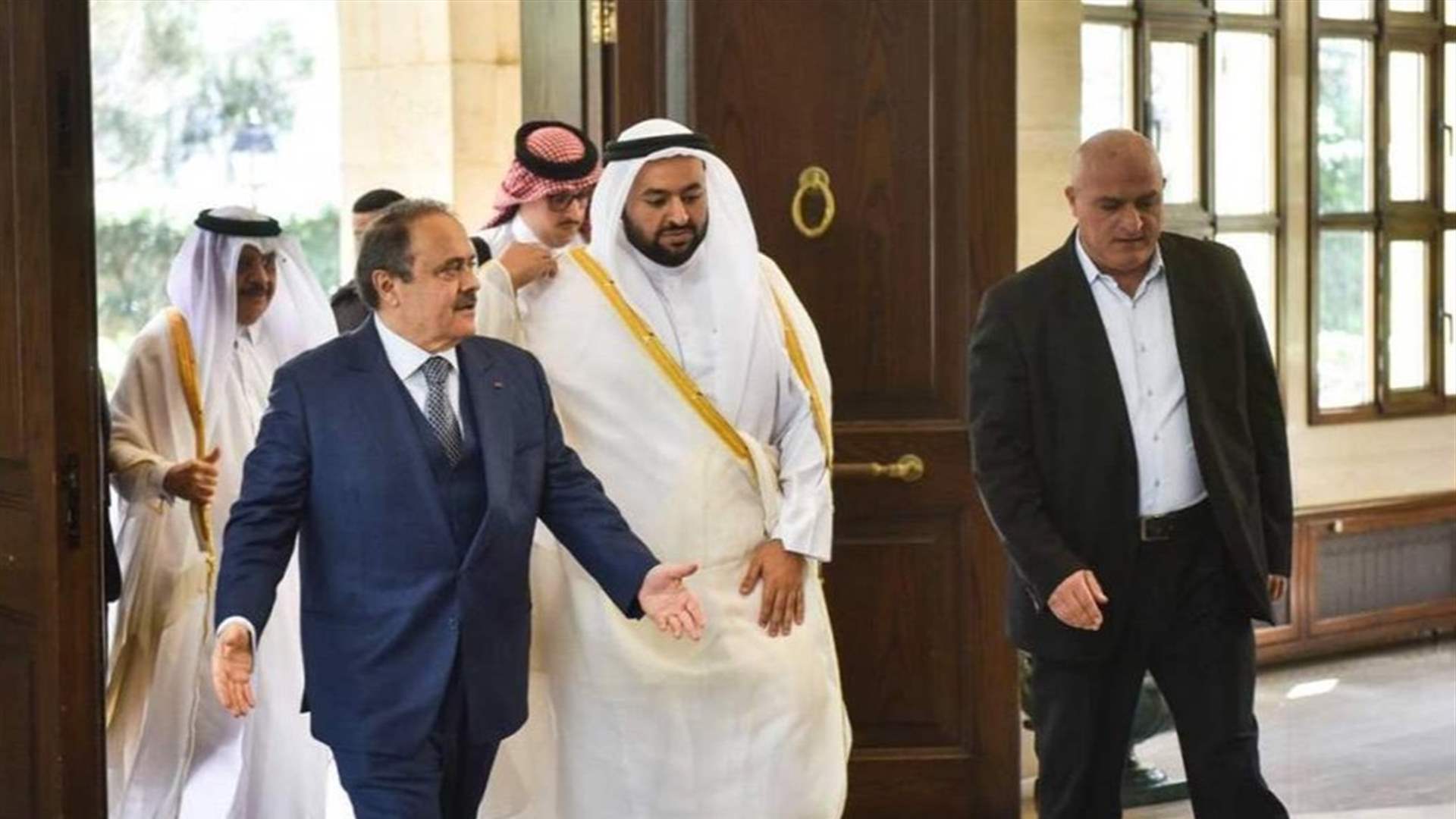 الأخبار : "جس نبض" من الموفد القطري بشأن الخيار الرئاسي الثالث 