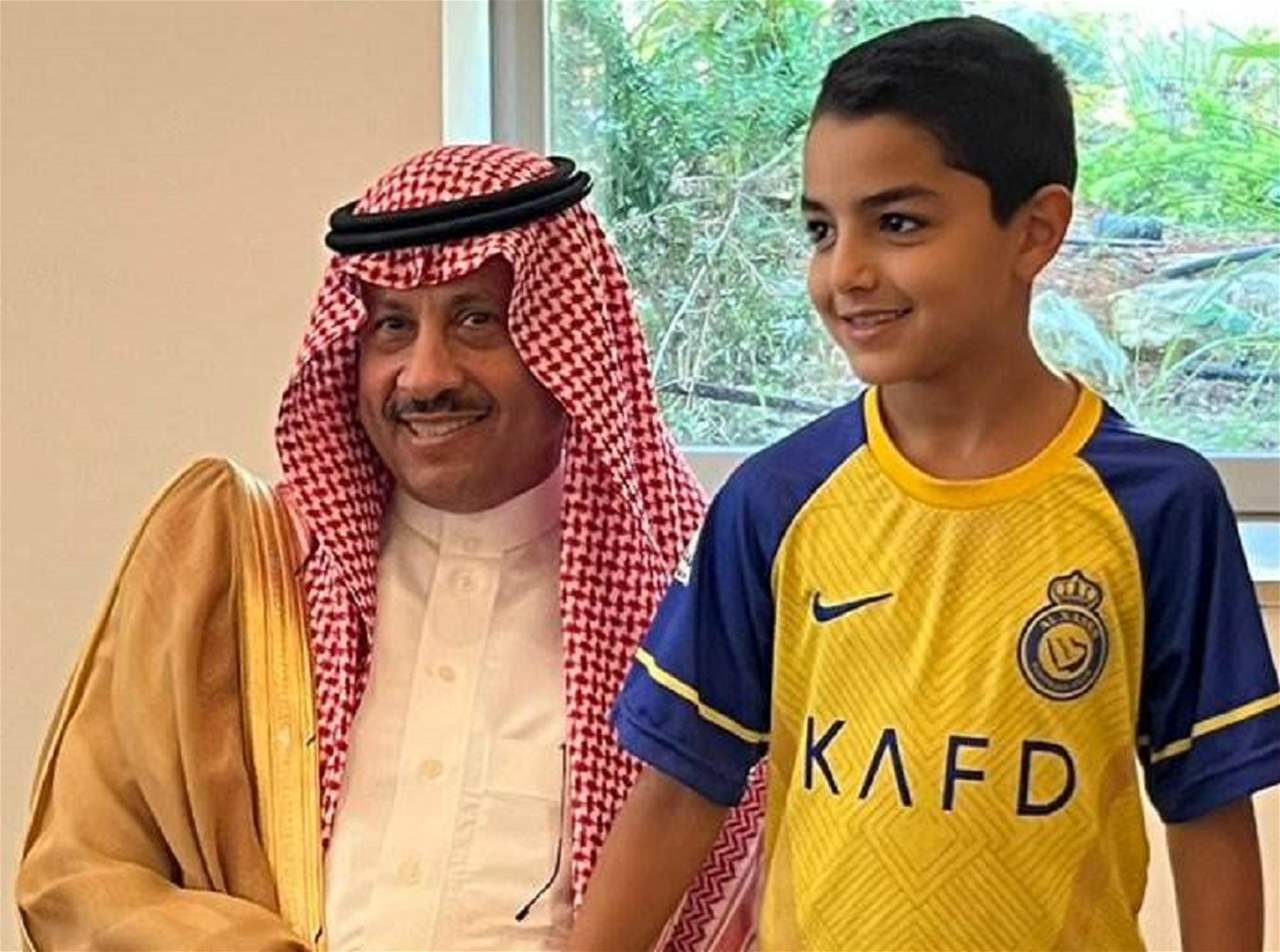 أمير سعودي يُحقق حلم طفل فلسطيني فما هو؟