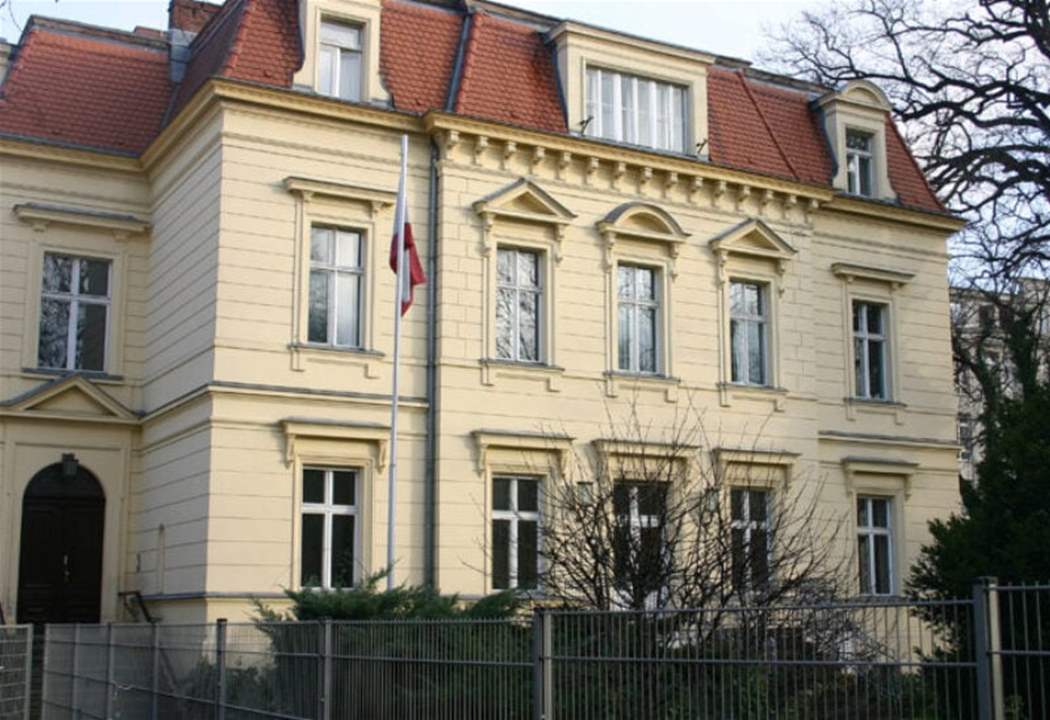 "الاخبار":  إحدى الموظفات رفعت دعوى قضائية ضدها  ... هل تجمّد حسابات السفارة اللبنانية في روما؟