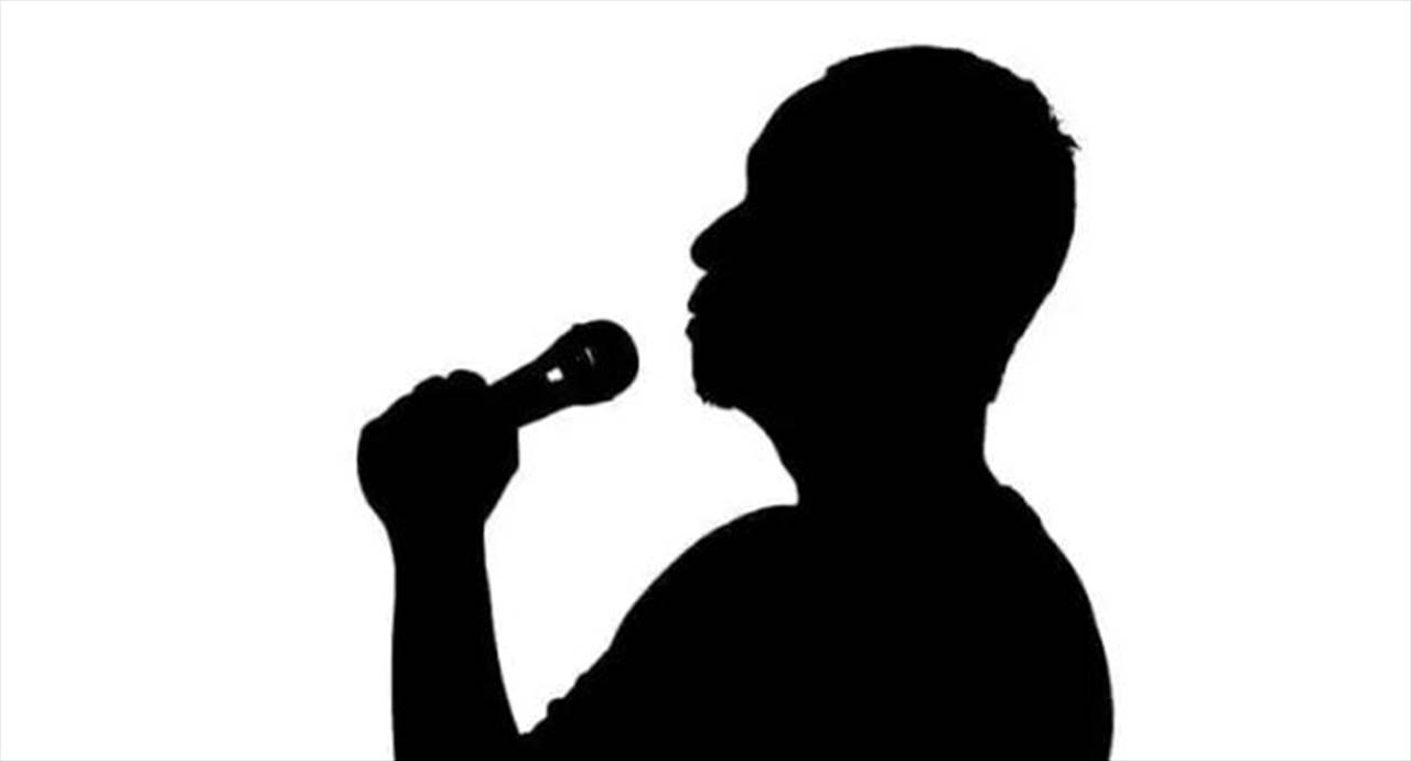 فنان لبناني شهير يتعرض لحادث احتراق على المسرح.. اليكم وضعه الصحي