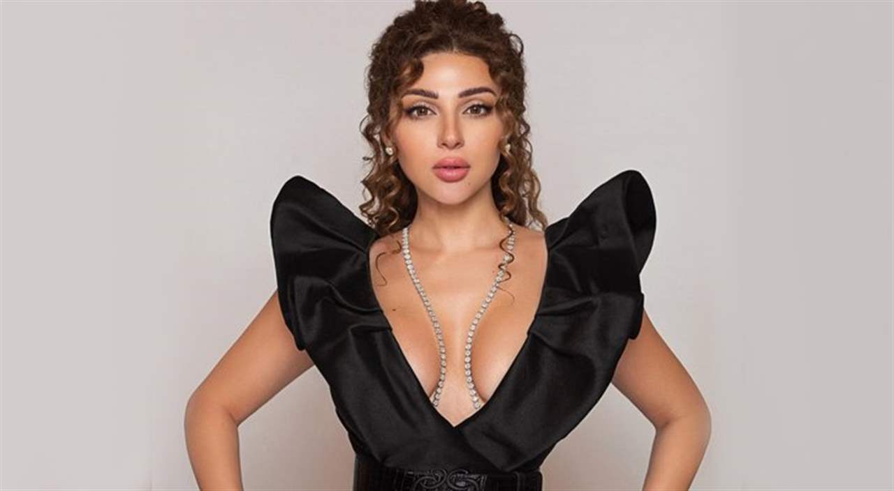 رقصة ميريام فارس على مسرح دبي تثير الجدل