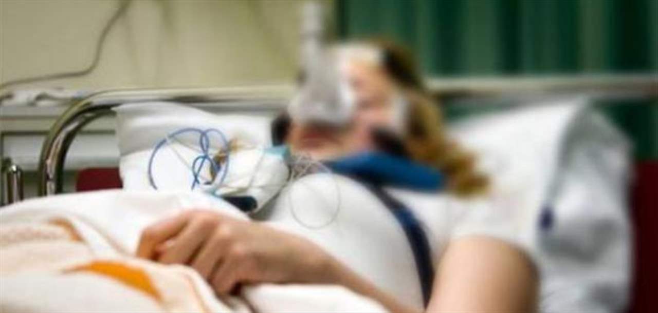 مذيعة معروفة تدخل في حالة غيبوبة تامة واصدقاؤها يطلبون الدعاء لها