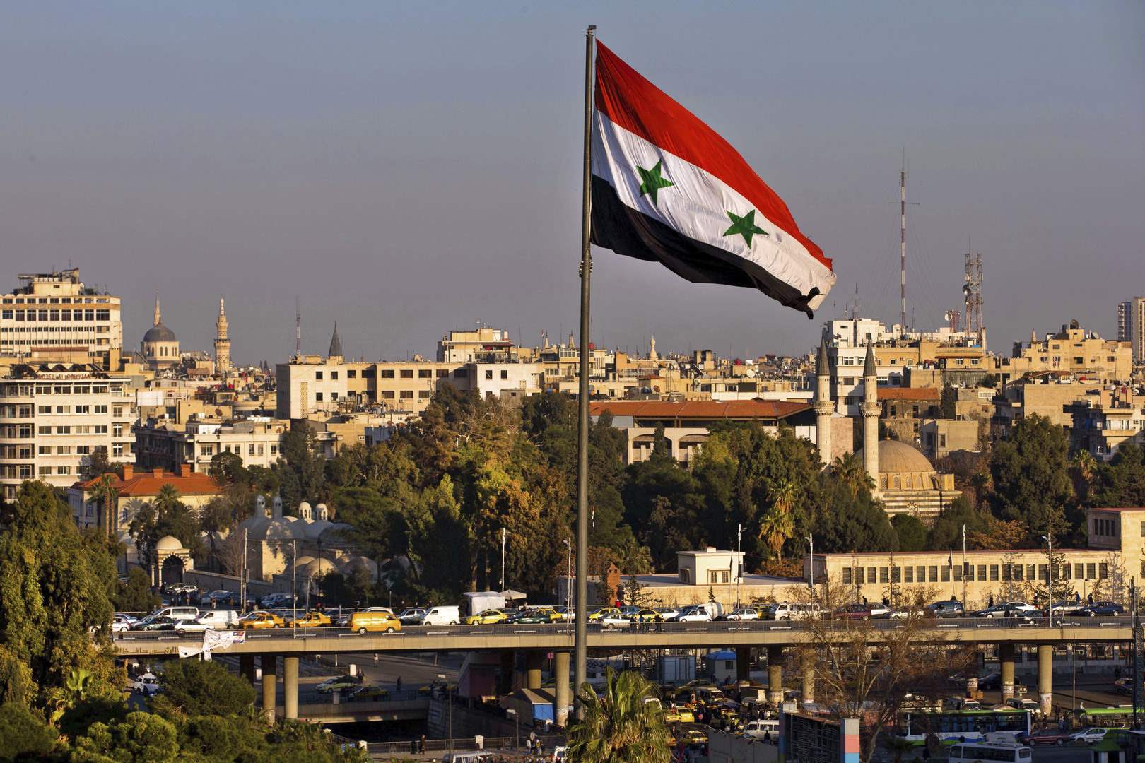 بدء مراسم تشييع ضحايا الهجوم على الكلية الحربية في حمص