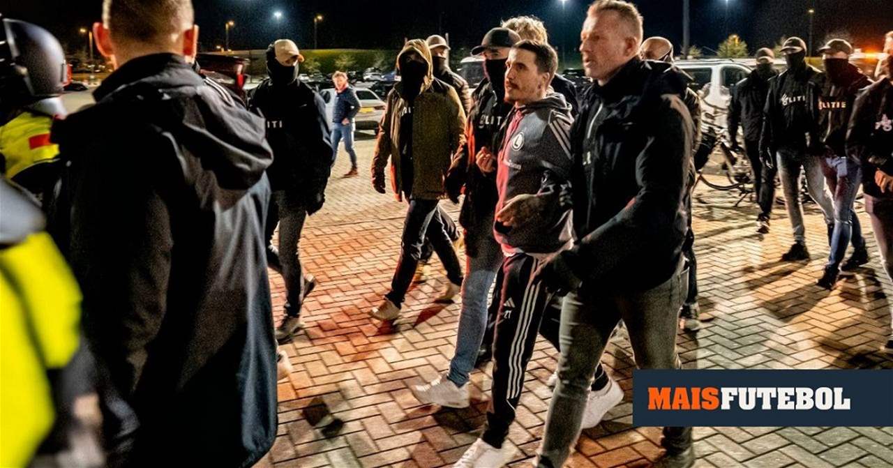 فيديو - اعتقال لاعبيّ ليجيا البولندي وضرب رئيسه في هولندا