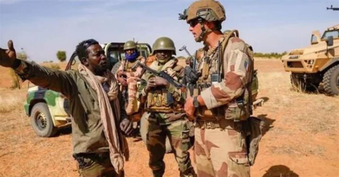 النيجر أعلن بدء انسحاب الجنود الفرنسيين