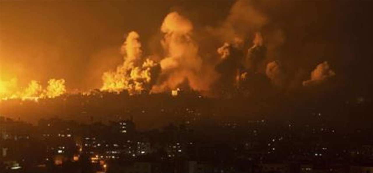 إعلام العدو ينشر صوراً وفيديوهات للقصف على قطاع غزة 