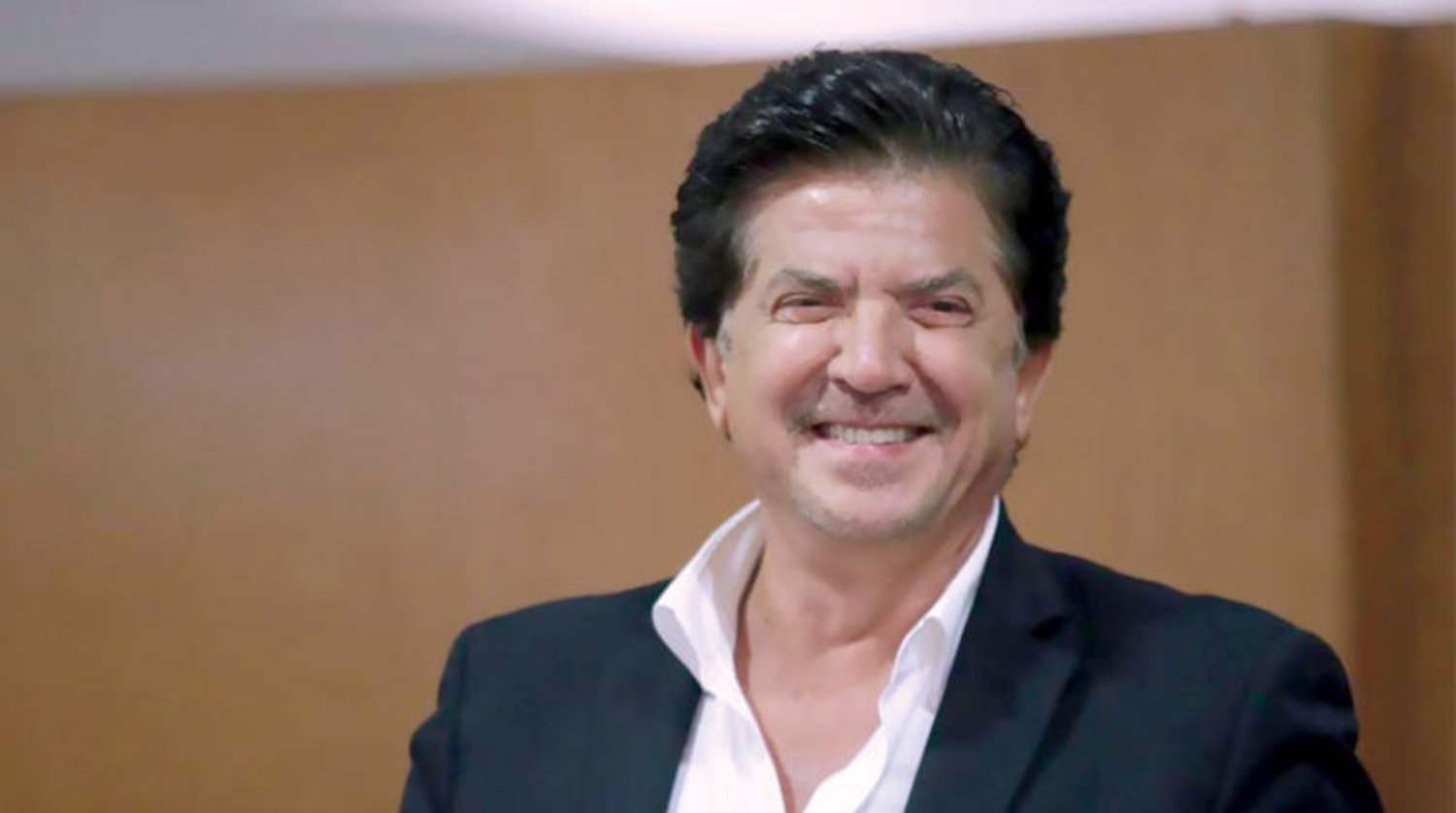 وليد توفيق يتحدث عن اعتزاله الفن.. هذا ما قاله