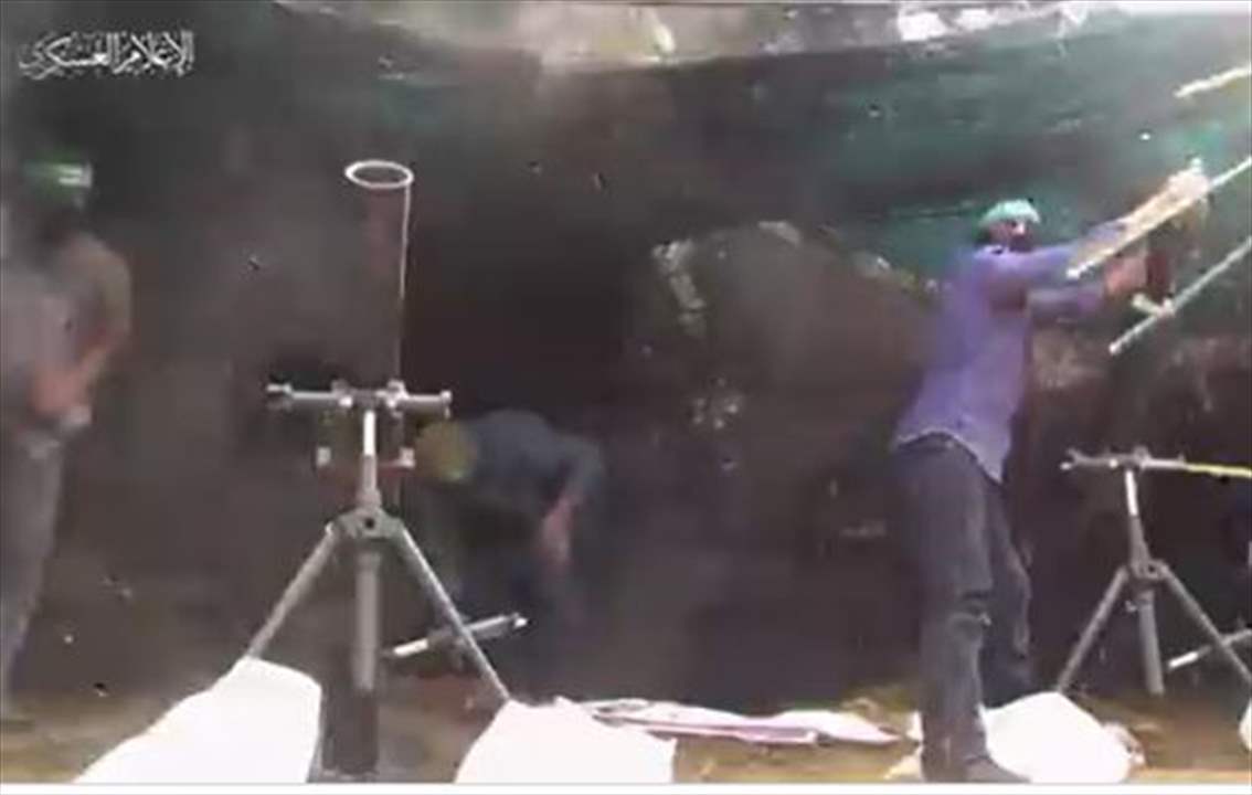 مشاهد من استهداف كتائب القسام حشود العدو بقذائف الهاون من العيار الثقيل ضمن معركة طوفان الأقصى 