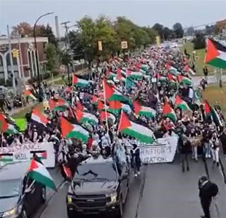 بالفيديو - الآلاف يتظاهرون في ولاية ميشيغان الأميركية دعماً للمقــاومة الفلسطينية في غزة