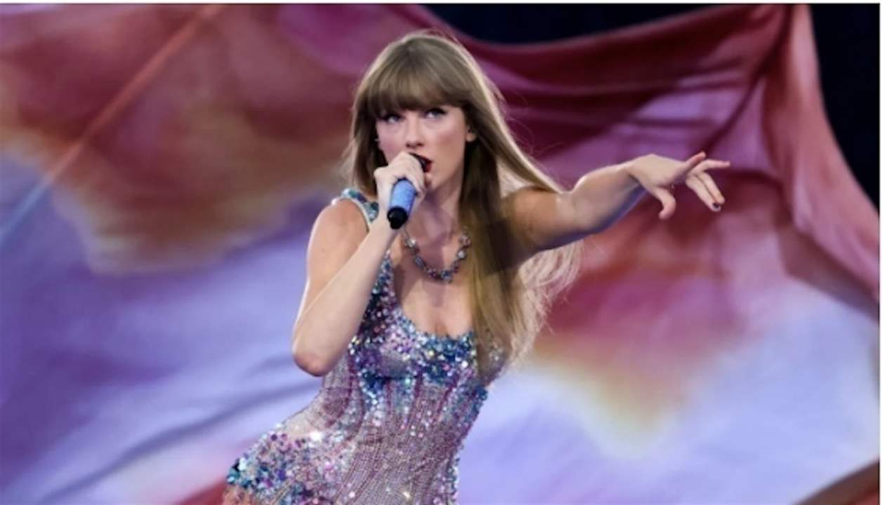 فيلم تايلور سويفت الجديد يحقق إيرادات عالية