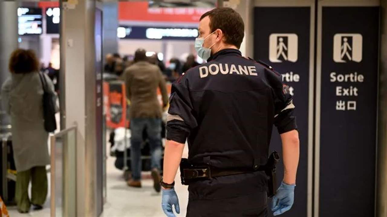 مخاوف من &quot;قنبلة واعتداءات&quot;.. إخلاء 6 مطارات في فرنسا 