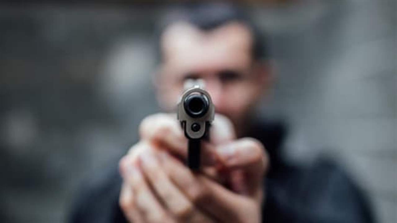 في ضهر العين بالكورة... أطلق النار على طليقته وفر 
