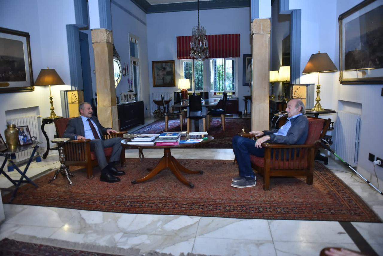 جنبلاط يلتقي باسيل في كليمنصو