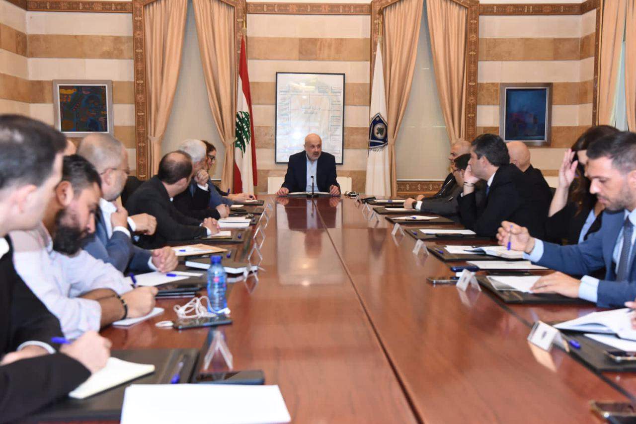 وزير الداخلية يعرض لجهوزية المحافظات وحاجاتها ضمن خطة الطوارئ