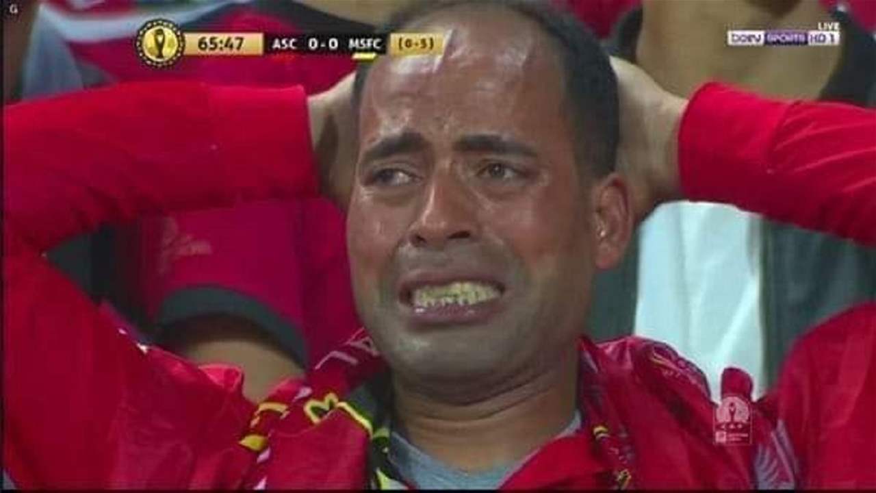 فيديو - جمهور الأهلي المُذهل حيّا فلسطين بشكل جماعيّ