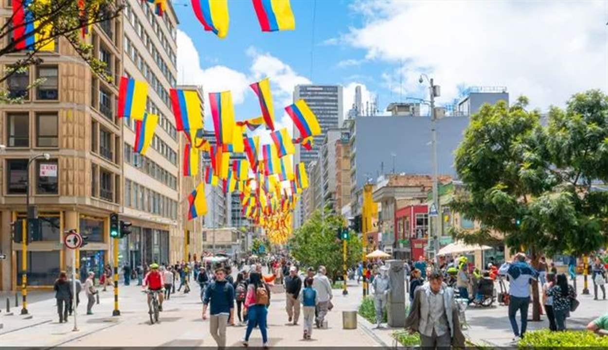 بهدف الحد من السمنة ... رفع الضرائب على هذه المنتجات في كولومبيا 