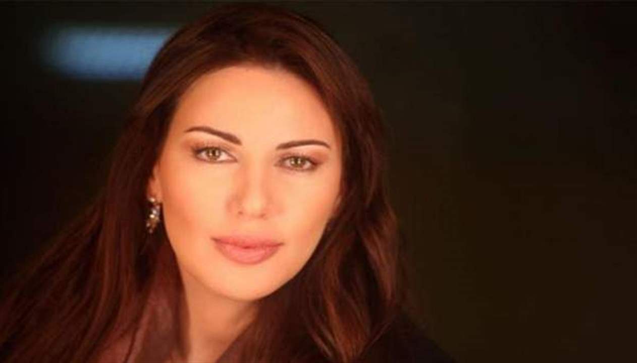 دارين حمزة تفجع بوفاة والدتها.. ماقالته مؤثر