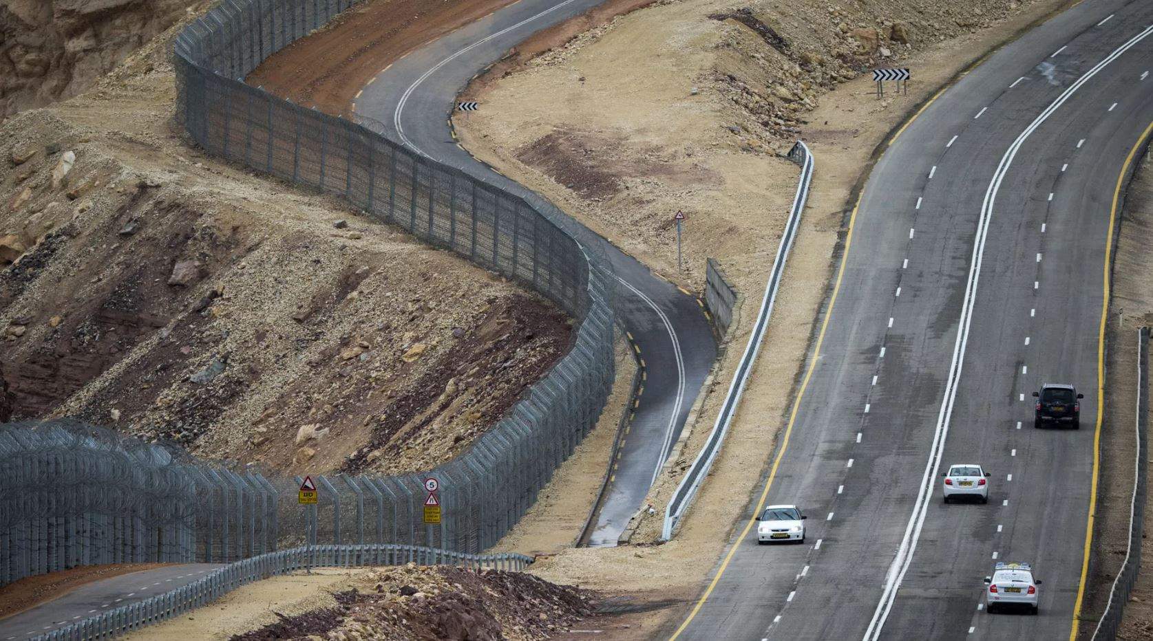 جيش الإحتلال: بطارية باتريوت إعترضت "هدفاً جوياً" في منطقة وادي عربة 