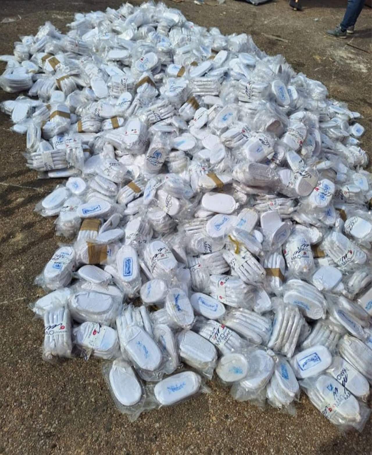 الجمارك تضبط حوالي 800 كلغ من المخدرات موضوعة بطريقة إحترافية في مجسمات خشبية تمهيداً لتهريبها إلى الكويت