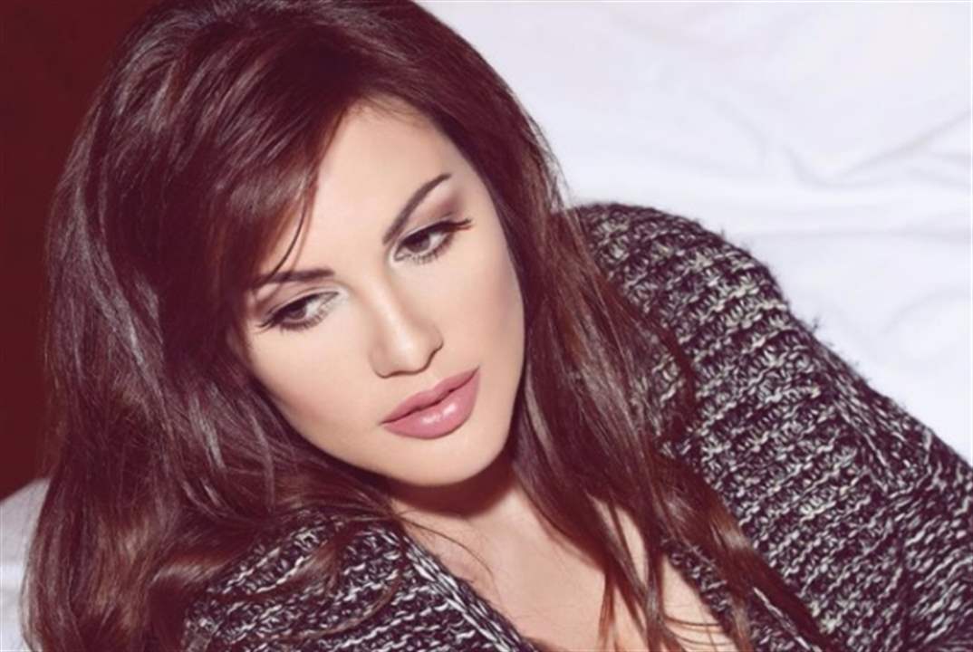 دارين حمزة في اول تعليق بعد وفاة والدتها: كم يؤلمني رحيلك