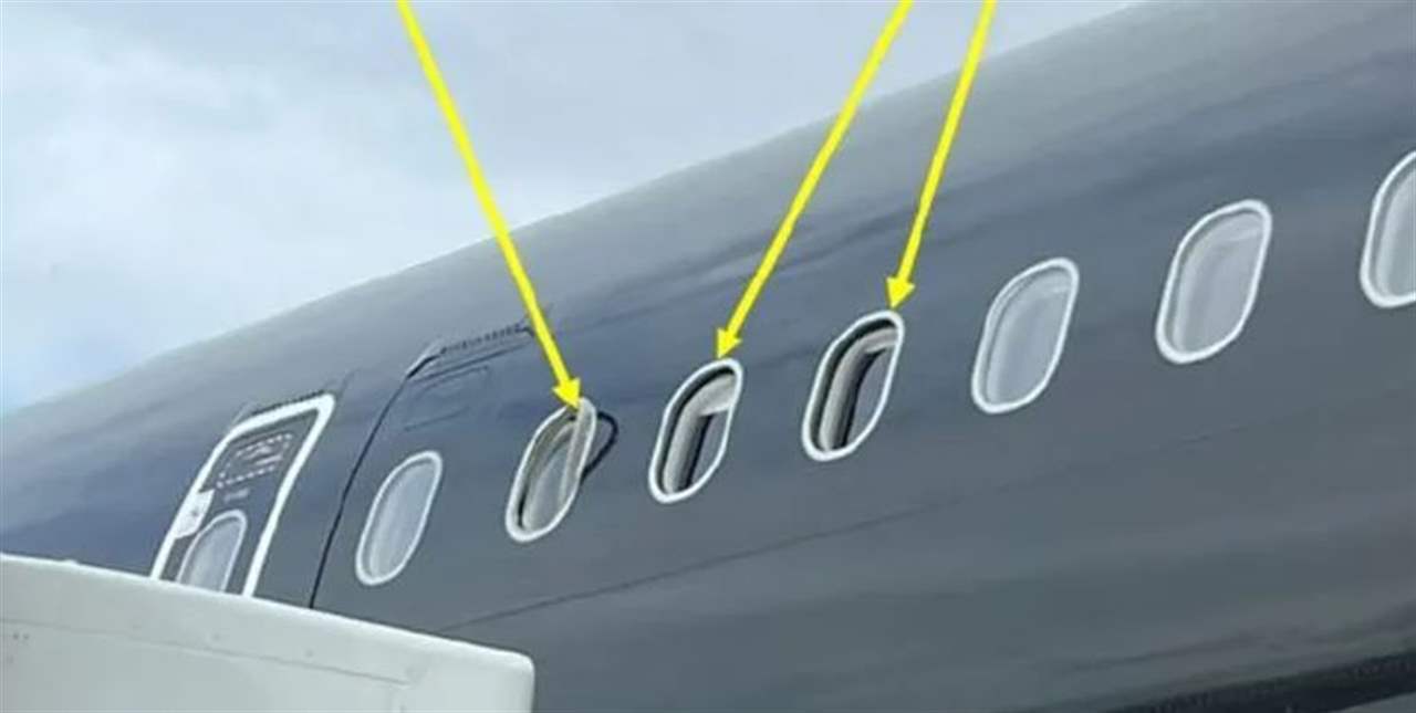 3 نوافذ "غير موجودة".. اكتشاف في طائرة بعد إقلاعها
