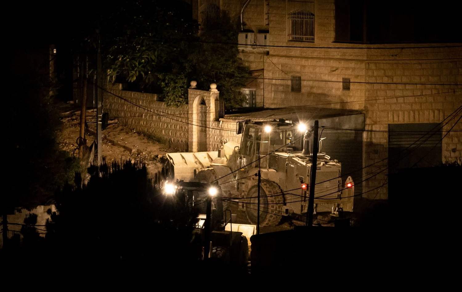 الاحتلال يقتحم مستشفى ابن سينا في جنين واستشهاد  3 فلسطينيين بقصف مسيّرة معادية 