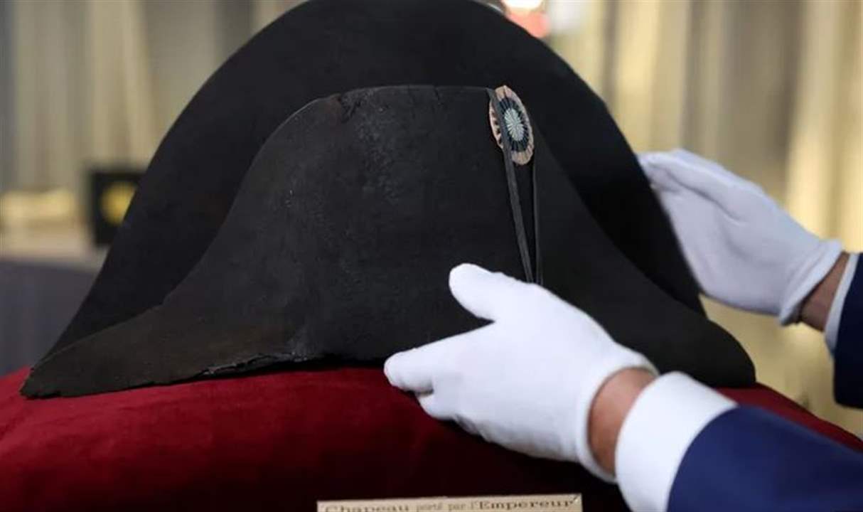 قبعة نابليون للبيع في مزاد... وتوقعات بتحقيقها رقما كبيرا 
