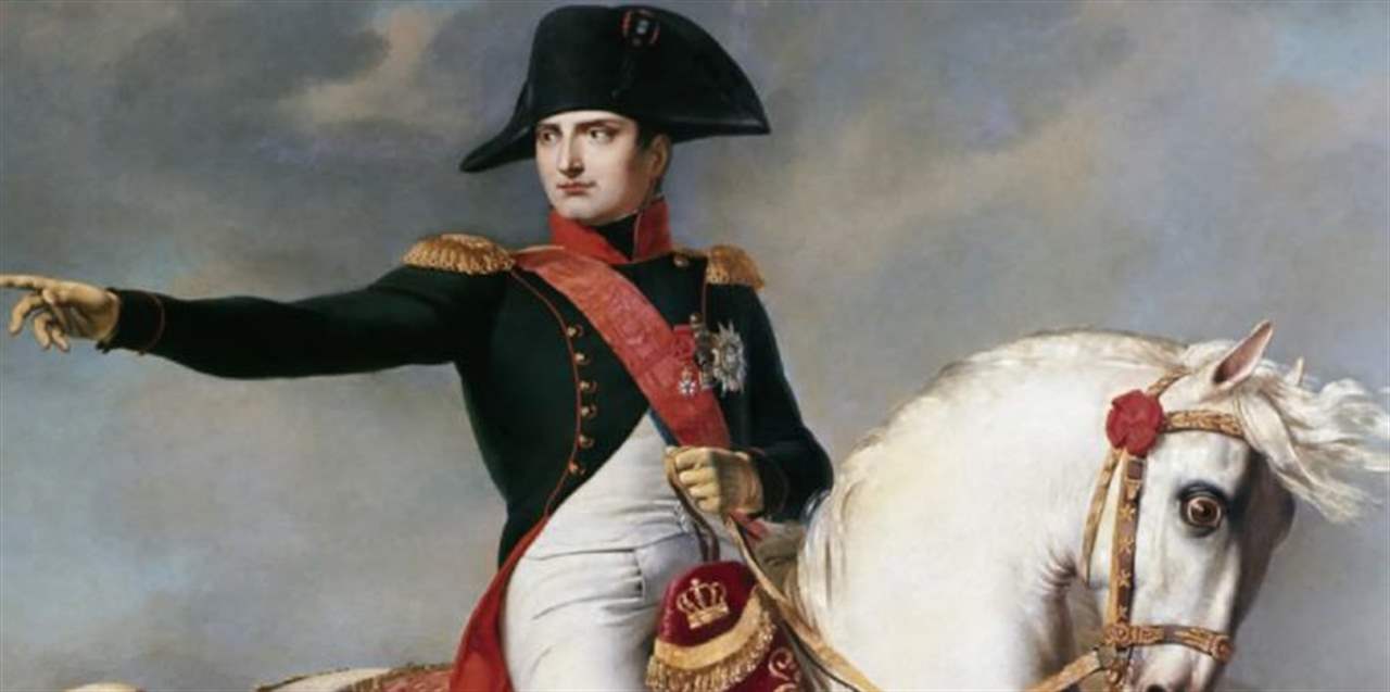 قبعة نابليون بونابارت للبيع في مزاد.. وتوقعات بأن تصل الى هذا السعر  