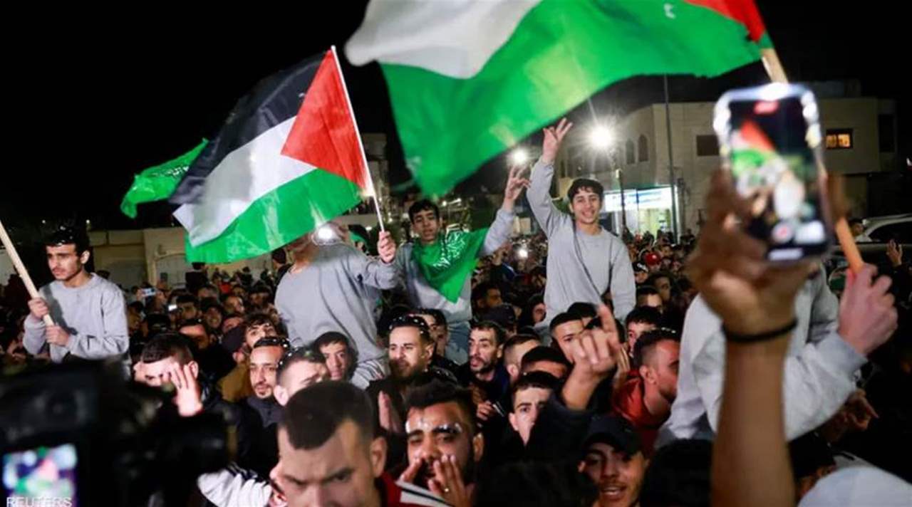 نادي الأسير الفلسطيني  يعلن اسماء الاسرى الفلسطينيين الذين سيفرج عنهم في الدفعة الخامسة من صفقة التبادل .. التفاصيل على الرابط: